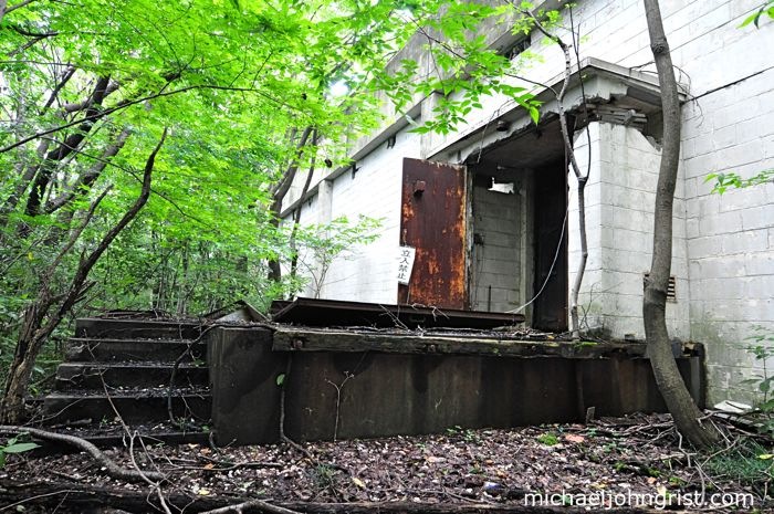 Ruins of the USAF base Camp Drake in Japan | Mike Grist